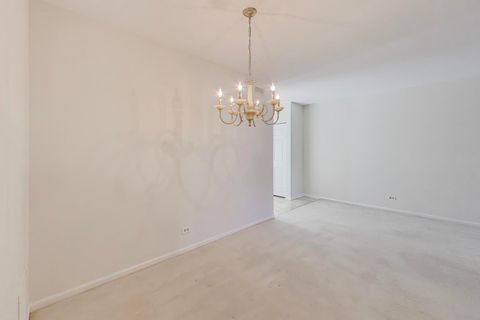 Tiny photo for 716 Ascot Court #104B, Libertyville, IL 60048 (MLS # 12503867)