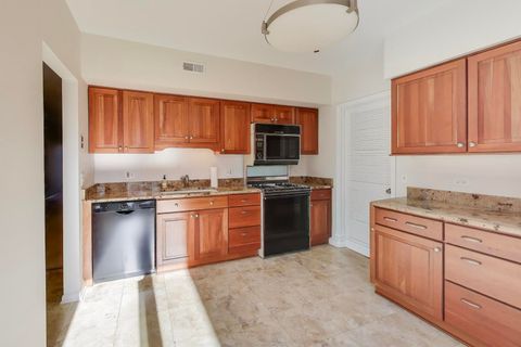 Tiny photo for 716 Ascot Court #104B, Libertyville, IL 60048 (MLS # 12503867)