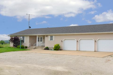 Tiny photo for 2098 N 15th Road, Streator, IL 61364 (MLS # 12386376)