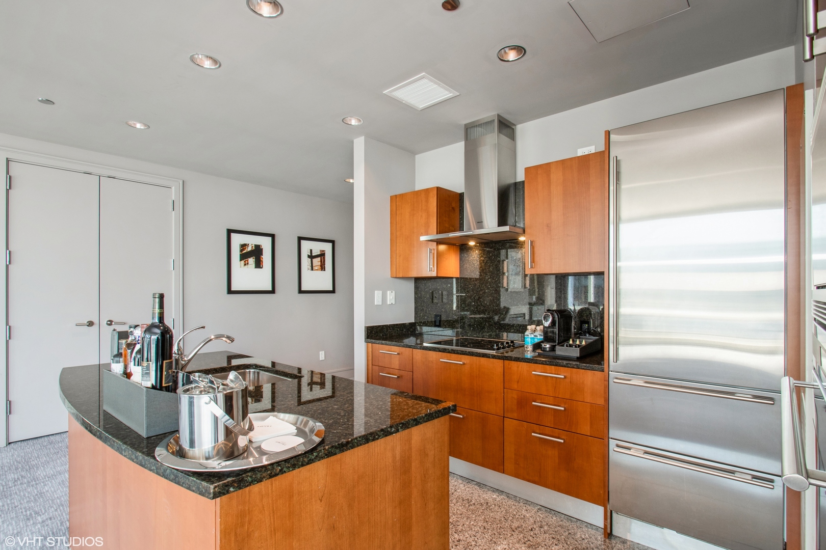 401 N Wabash Avenue 2332