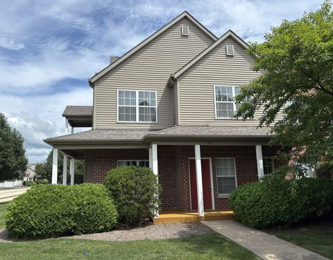 Photo of 583 CLAYTON Circle #MA, Sycamore, IL 60178 (MLS # 12434079)