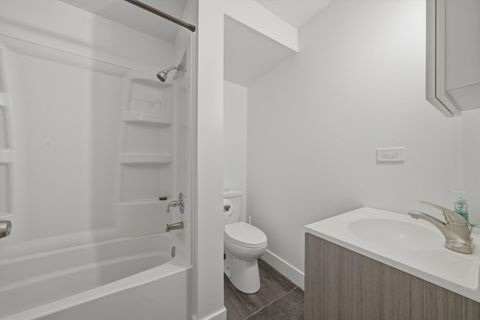 Tiny photo for 528 Charlotte Avenue, Crystal Lake, IL 60014 (MLS # 12590632)