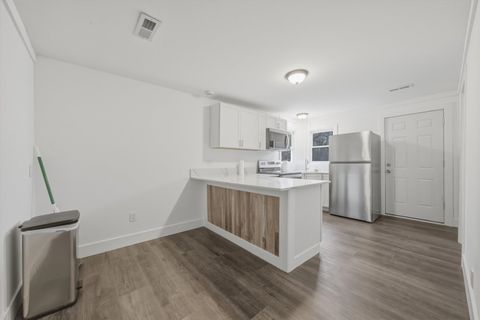 Tiny photo for 528 Charlotte Avenue, Crystal Lake, IL 60014 (MLS # 12590632)