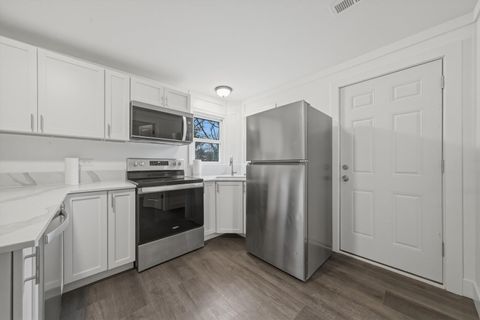 Tiny photo for 528 Charlotte Avenue, Crystal Lake, IL 60014 (MLS # 12590632)