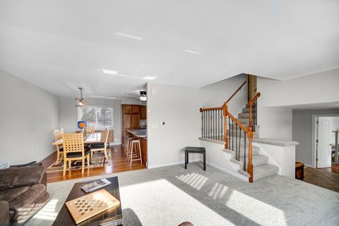 Tiny photo for 960 NORMAN Drive, Hoffman Estates, IL 60192 (MLS # 12519572)