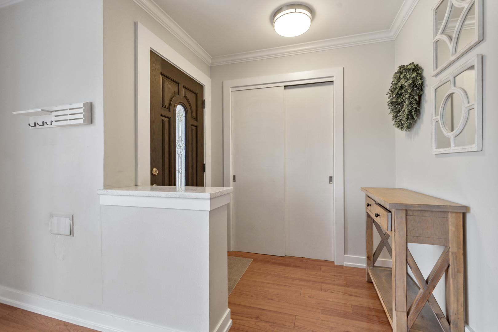 1915 GLENVIEW Avenue