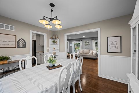 Tiny photo for 250 Roslara Court, Bartlett, IL 60103 (MLS # 12469896)