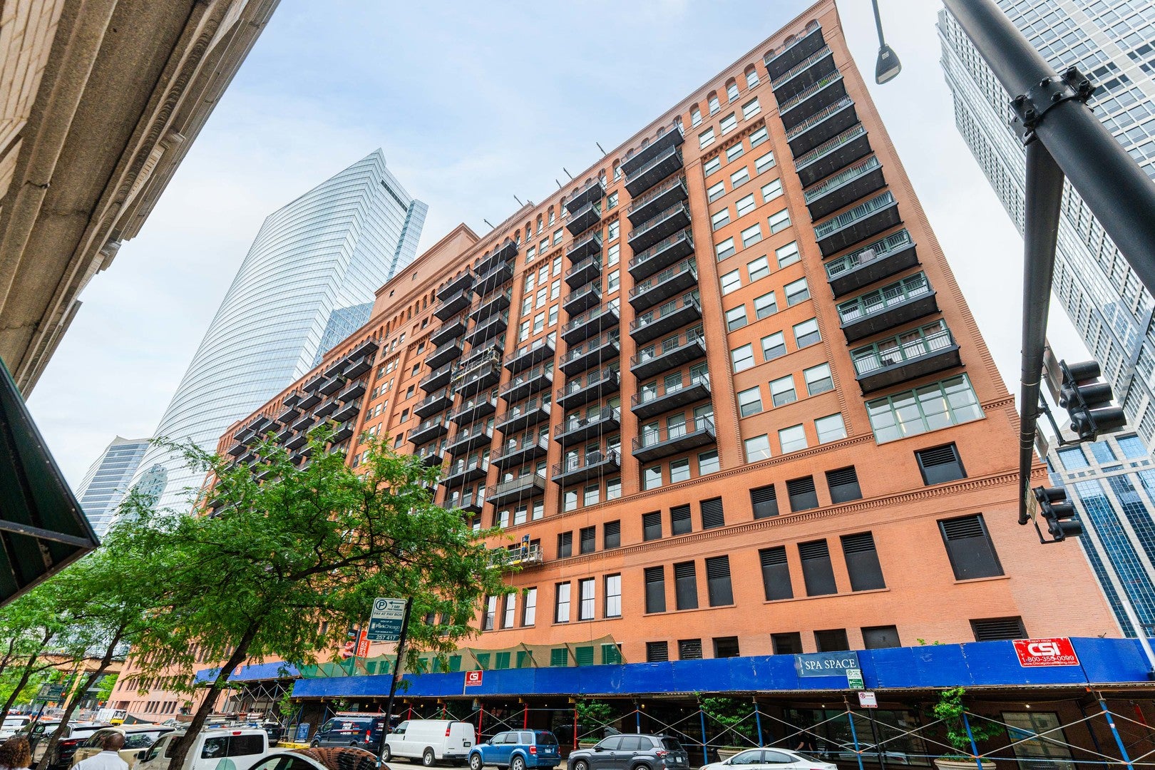 165 N Canal Street 1419