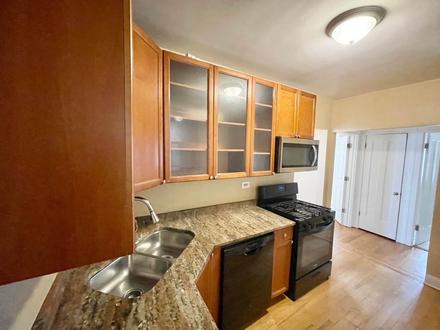 6318 N Mozart Street 2R