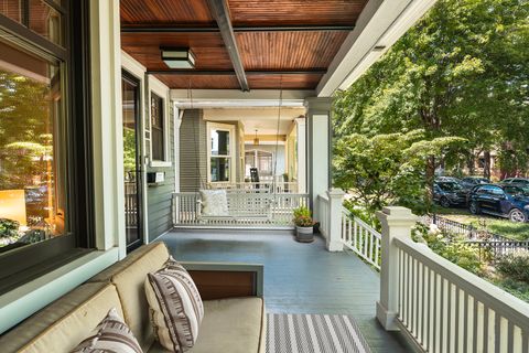 Tiny photo for 1441 W Cullom Avenue, Chicago, IL 60613 (MLS # 12458946)