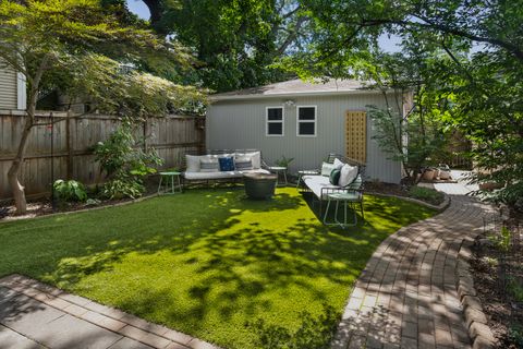 Tiny photo for 1441 W Cullom Avenue, Chicago, IL 60613 (MLS # 12458946)