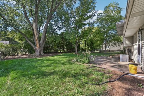 Tiny photo for 1529 Rita Avenue, St. Charles, IL 60174 (MLS # 12467386)