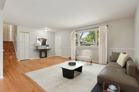 Tiny photo for 1529 Rita Avenue, St. Charles, IL 60174 (MLS # 12467386)