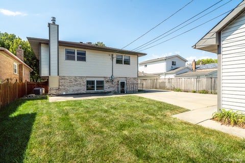 Tiny photo for 10325 S Whipple Street, Chicago, IL 60655 (MLS # 12752961)