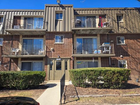 571 Fairway View Drive 2J Wheeling IL 60090