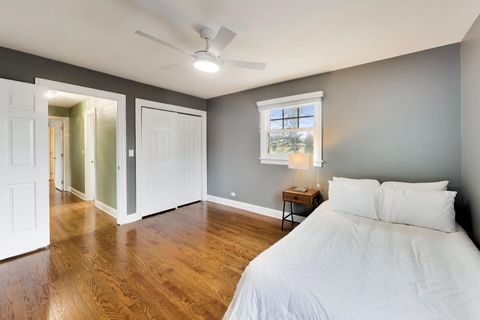 Tiny photo for 1317 W Grove Street, Arlington Heights, IL 60005 (MLS # 12603629)