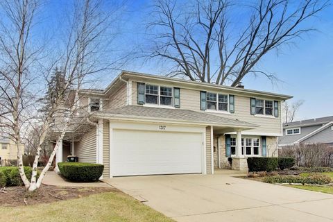 Tiny photo for 1317 W Grove Street, Arlington Heights, IL 60005 (MLS # 12603629)