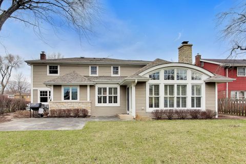 Tiny photo for 1317 W Grove Street, Arlington Heights, IL 60005 (MLS # 12603629)