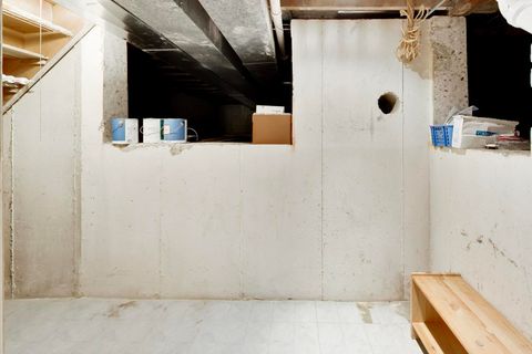 Tiny photo for 1317 W Grove Street, Arlington Heights, IL 60005 (MLS # 12603629)