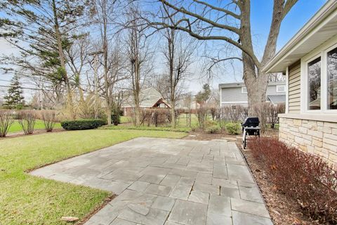 Tiny photo for 1317 W Grove Street, Arlington Heights, IL 60005 (MLS # 12603629)