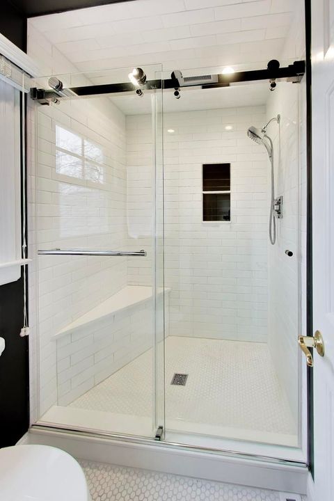 Tiny photo for 1317 W Grove Street, Arlington Heights, IL 60005 (MLS # 12603629)