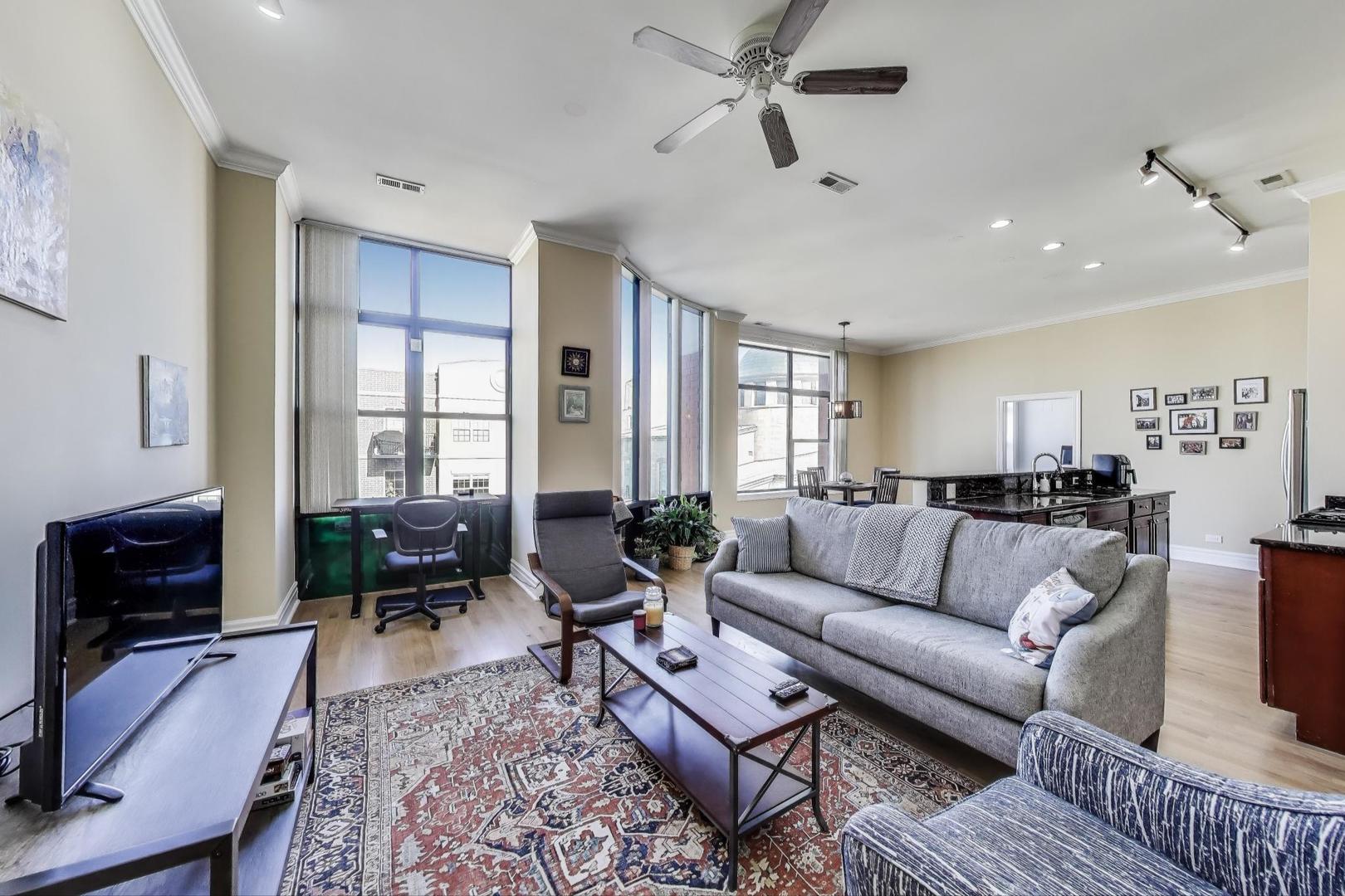 4440 N Kedzie Avenue 401