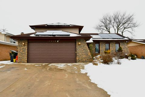 Photo of 17032 Cregier Avenue, South Holland, IL 60473 (MLS # 12562257)