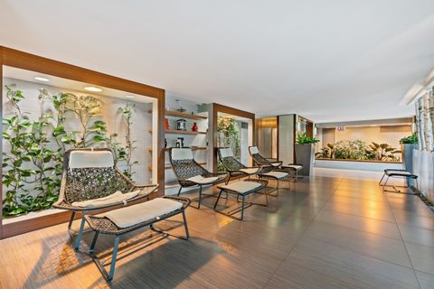 Tiny photo for 400 E RANDOLPH Street #913, Chicago, IL 60601 (MLS # 12497039)