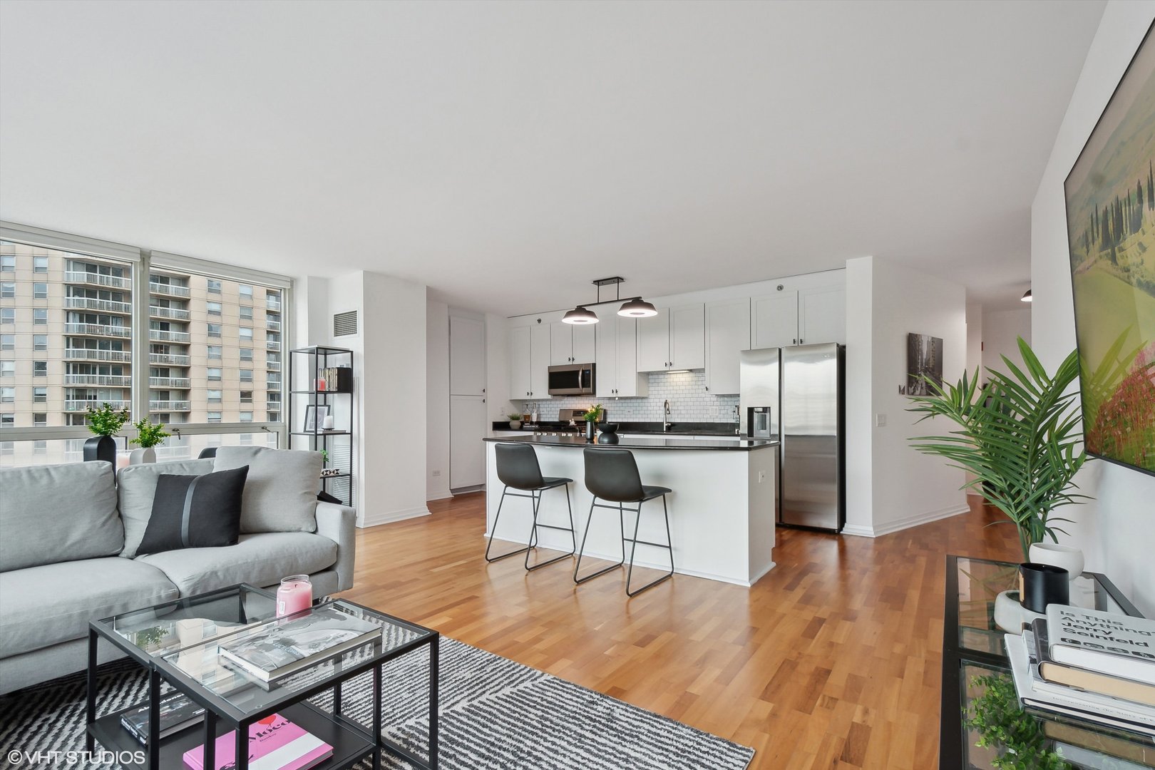 33 W Ontario Street 25B