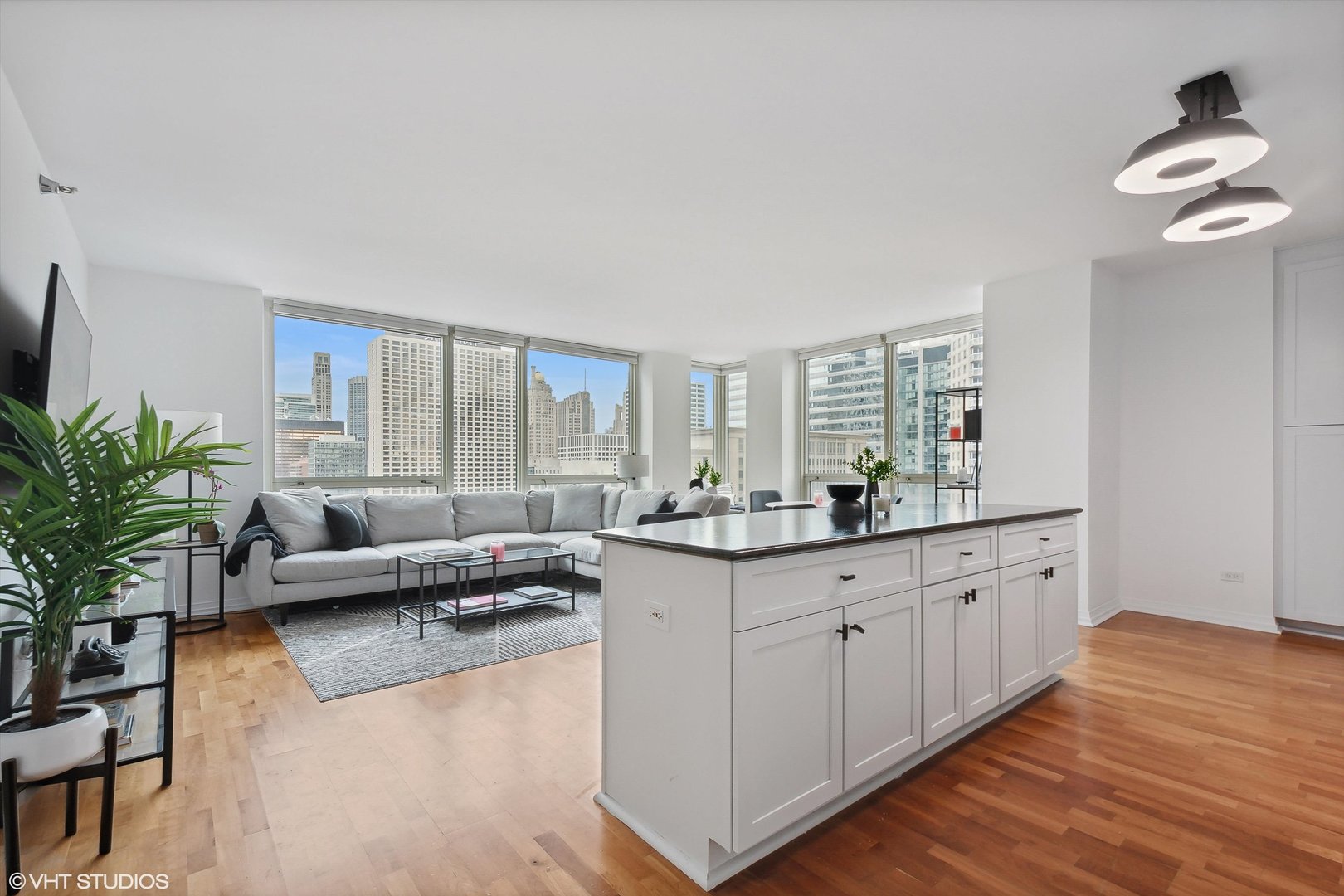 33 W Ontario Street 25B