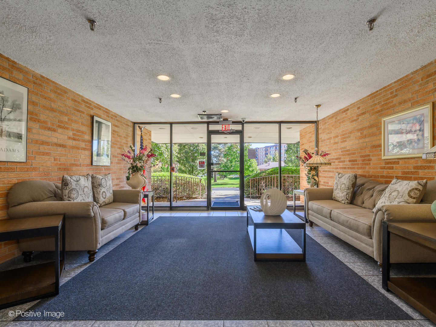 1727 W Crystal Lane 208