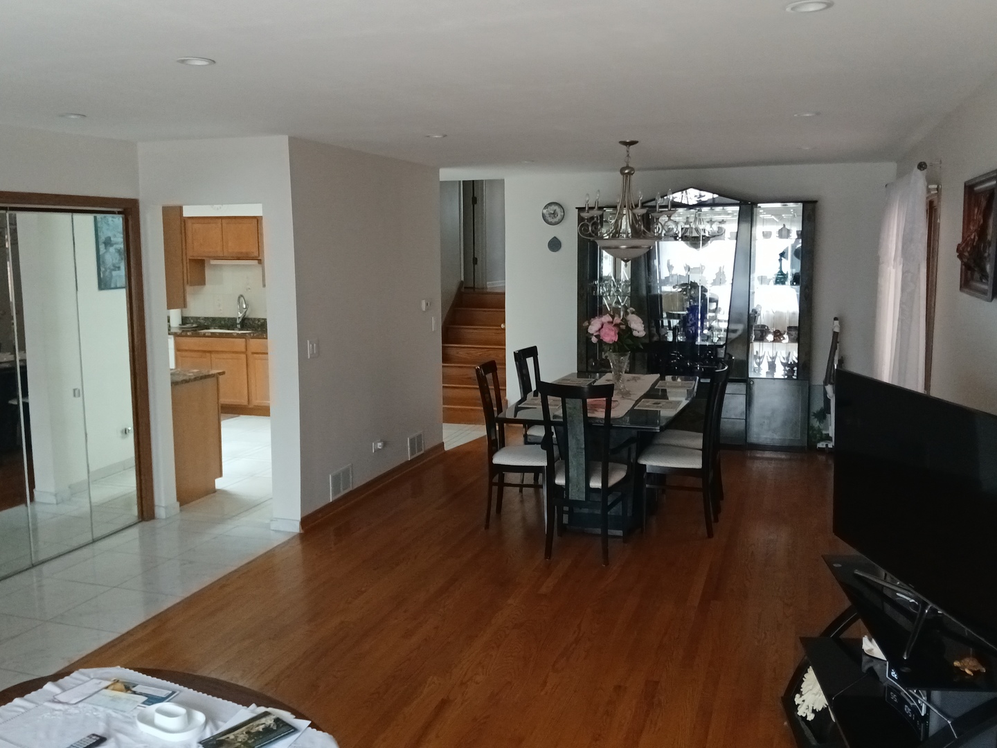 7106 W Schreiber Avenue