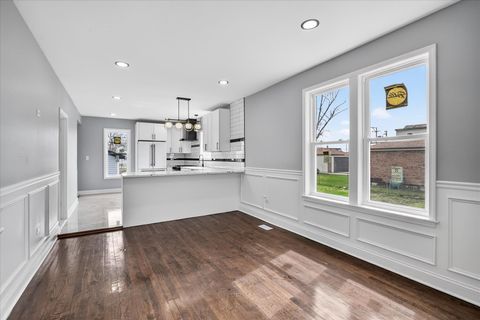 Tiny photo for 15355 7th Avenue, Phoenix, IL 60426 (MLS # 12606785)