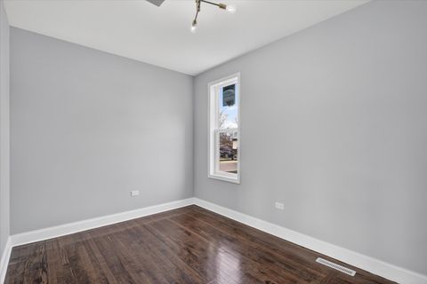 Tiny photo for 15355 7th Avenue, Phoenix, IL 60426 (MLS # 12606785)