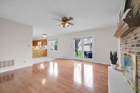 Tiny photo for 1641 Lois Ann Lane, Naperville, IL 60563 (MLS # 12602127)