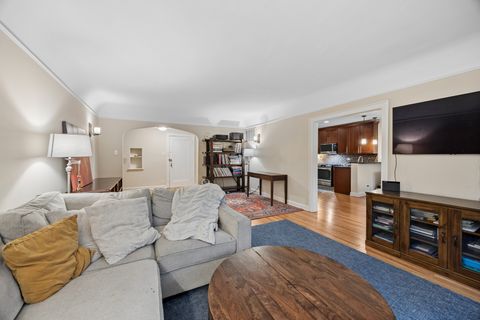 Tiny photo for 344 S Maple Avenue #2B, Oak Park, IL 60302 (MLS # 12668242)