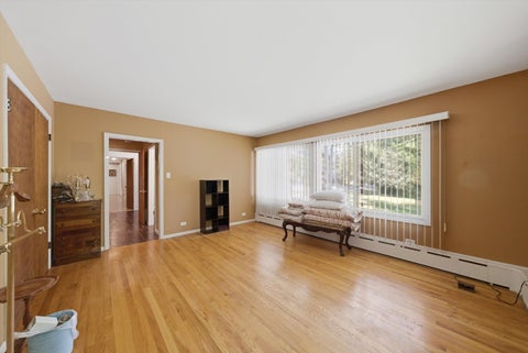 Tiny photo for 15287 W Apple Orchard Lane, Lincolnshire, IL 60069 (MLS # 12778578)