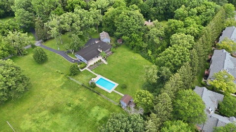 Tiny photo for 15287 W Apple Orchard Lane, Lincolnshire, IL 60069 (MLS # 12778578)