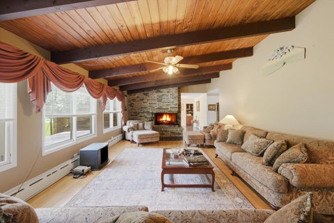Tiny photo for 15287 W Apple Orchard Lane, Lincolnshire, IL 60069 (MLS # 12778578)