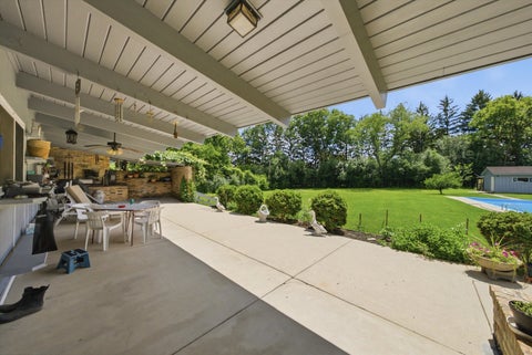 Tiny photo for 15287 W Apple Orchard Lane, Lincolnshire, IL 60069 (MLS # 12778578)