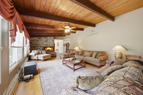 Tiny photo for 15287 W Apple Orchard Lane, Lincolnshire, IL 60069 (MLS # 12778578)