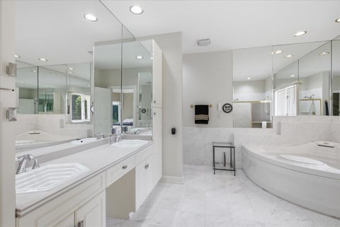 Tiny photo for 34 Robin Hood Ranch, Oak Brook, IL 60523 (MLS # 12712660)