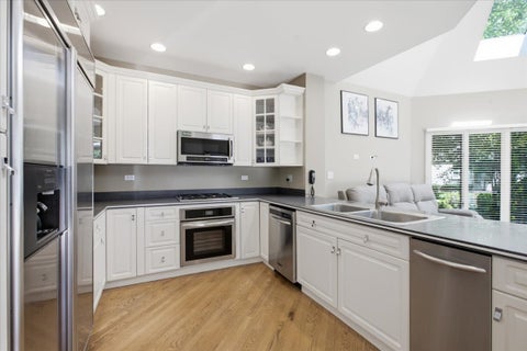 Tiny photo for 34 Robin Hood Ranch, Oak Brook, IL 60523 (MLS # 12712660)