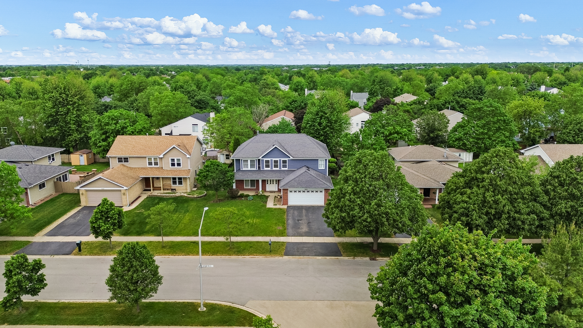 1803 MAROON BELLS Lane