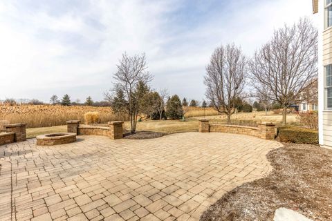 Tiny photo for 17 Tournament Drive S, Hawthorn Woods, IL 60047 (MLS # 12585939)