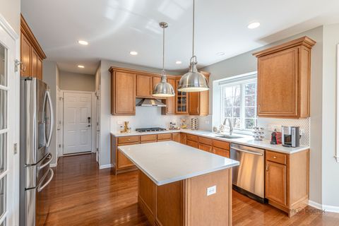 Tiny photo for 17 Tournament Drive S, Hawthorn Woods, IL 60047 (MLS # 12585939)