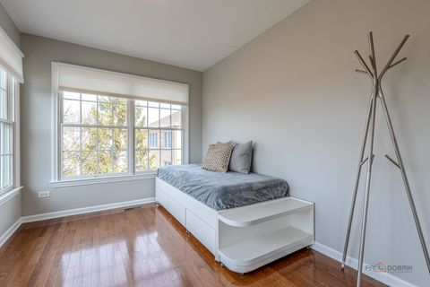 Tiny photo for 17 Tournament Drive S, Hawthorn Woods, IL 60047 (MLS # 12585939)