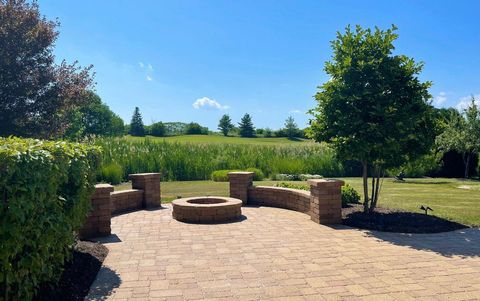 Tiny photo for 17 Tournament Drive S, Hawthorn Woods, IL 60047 (MLS # 12585939)