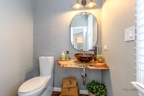 Tiny photo for 17 Tournament Drive S, Hawthorn Woods, IL 60047 (MLS # 12585939)