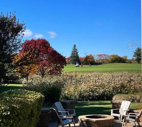 Tiny photo for 17 Tournament Drive S, Hawthorn Woods, IL 60047 (MLS # 12585939)